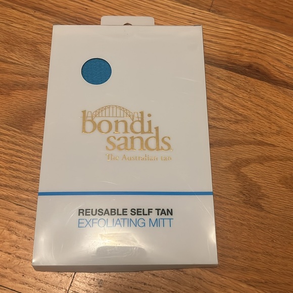 Bondi Sands Other - NEW BONDI SANDS The Australian Self Tan Reusable Exfoliating Mitt